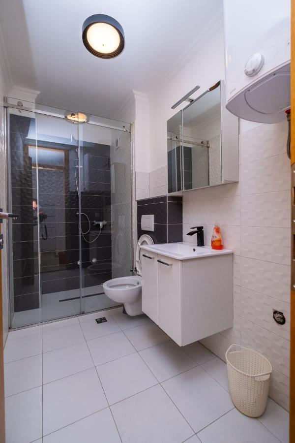 Central Apartment คอนยิค ภายนอก รูปภาพ